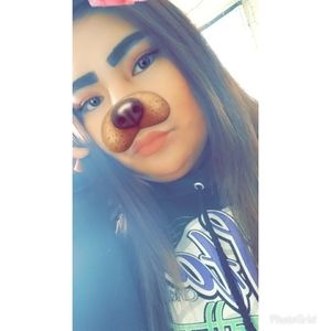 Meet your Posher, Tenisha